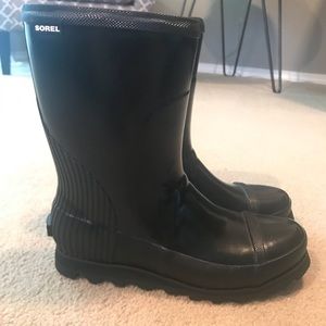 Sorel rain boot